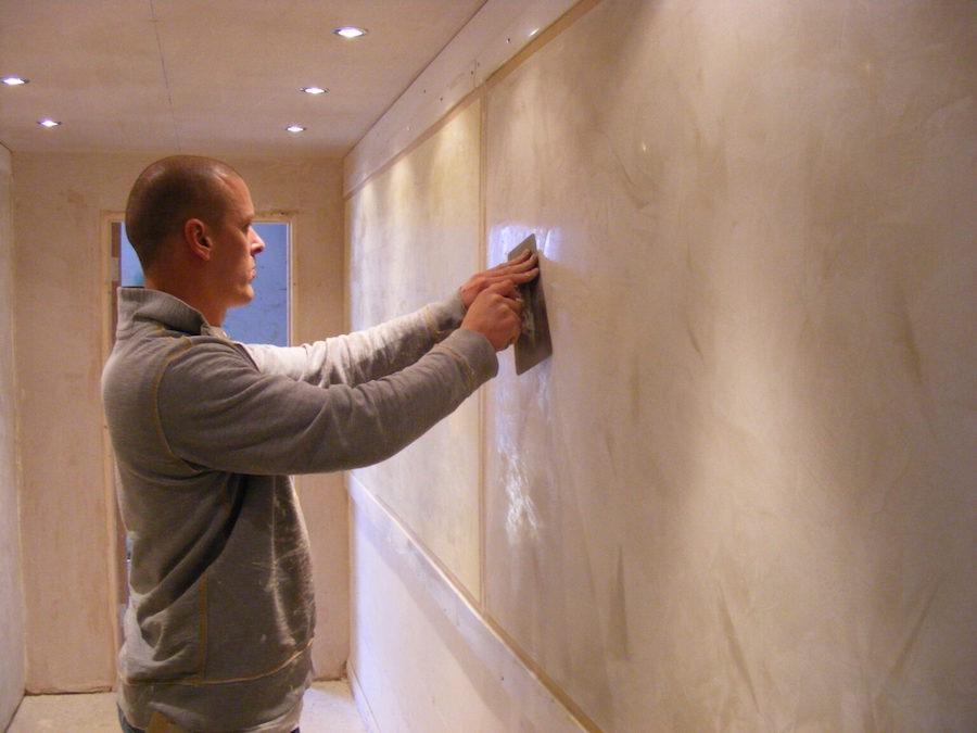 Как подготовить поверхность стен и потолка под декоративную штукатурку |  салон Prestige Декор-эффект